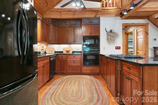 380 Cedar Lane, Brevard, NC 28712