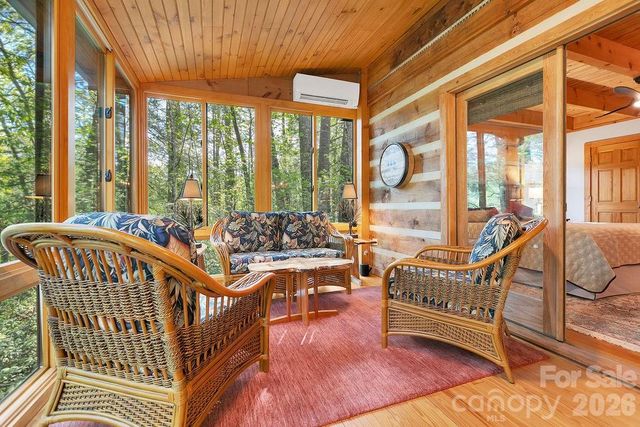 380 Cedar Lane, Brevard, NC 28712