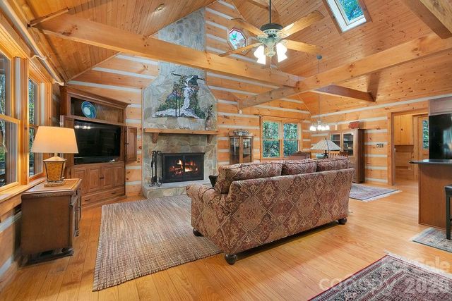 380 Cedar Lane, Brevard, NC 28712