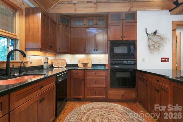 380 Cedar Lane, Brevard, NC 28712