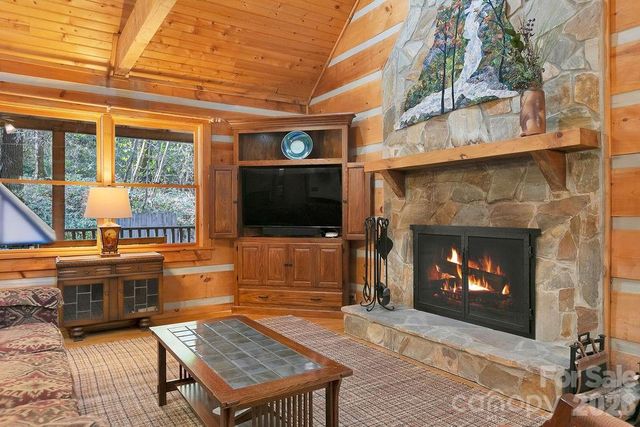380 Cedar Lane, Brevard, NC 28712