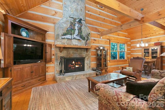 380 Cedar Lane, Brevard, NC 28712