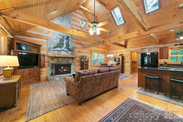 380 Cedar Lane, Brevard, NC 28712