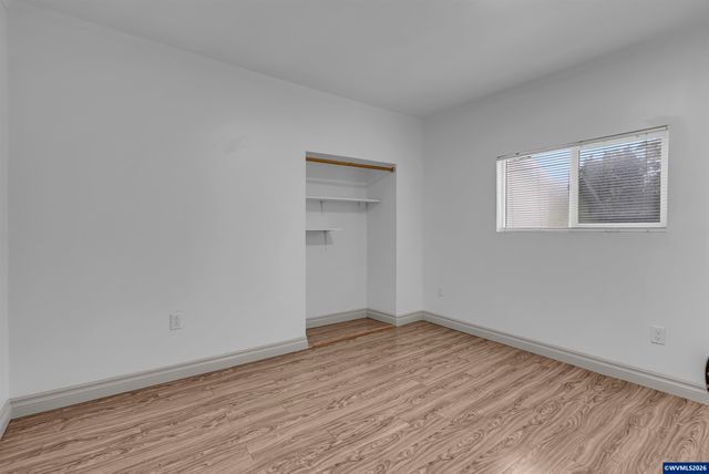 621 SE 4TH Av, Albany, OR 97231