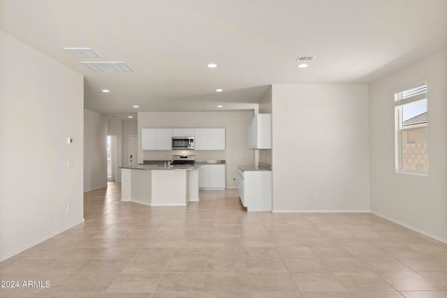 5764 E California Court, San Tan Valley, AZ 85140