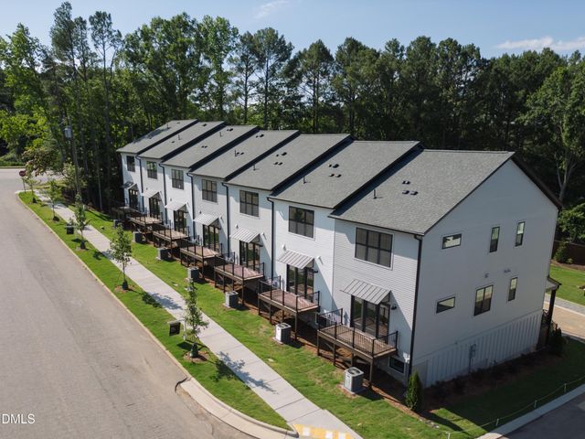 1909 Proximity Pointe Court, Raleigh, NC 27603