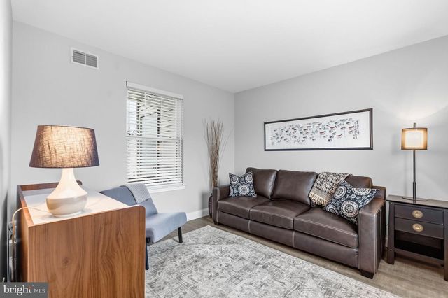 406 SWEETWATER DR, Cinnaminson, NJ 08077