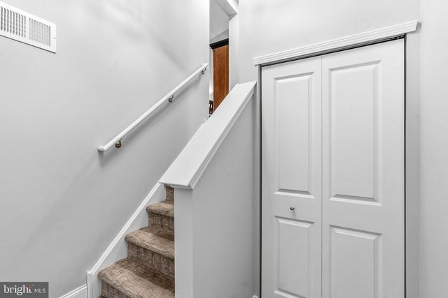 406 SWEETWATER DR, Cinnaminson, NJ 08077