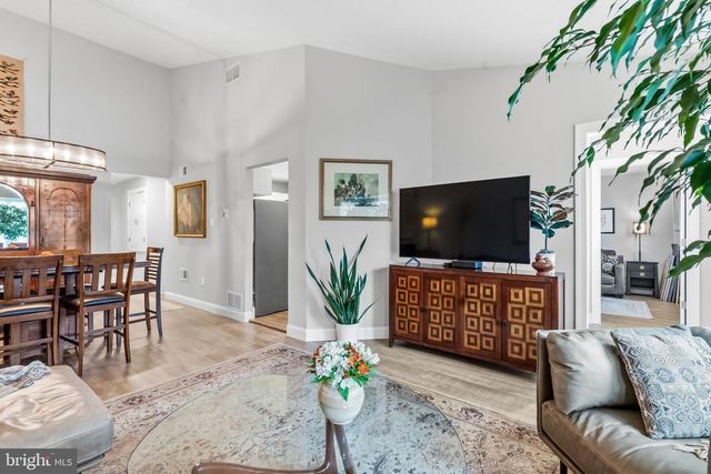 406 SWEETWATER DR, Cinnaminson, NJ 08077