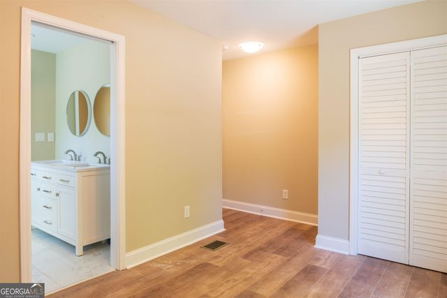1677 W North Avenue, Atlanta, GA 30318