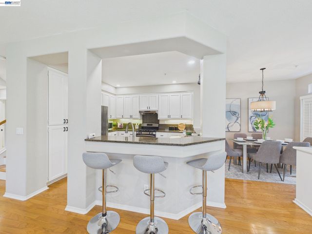 320 Sutter Creek Ln, San Ramon, CA 94583