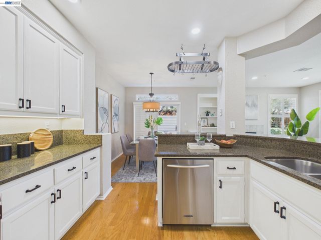 320 Sutter Creek Ln, San Ramon, CA 94583