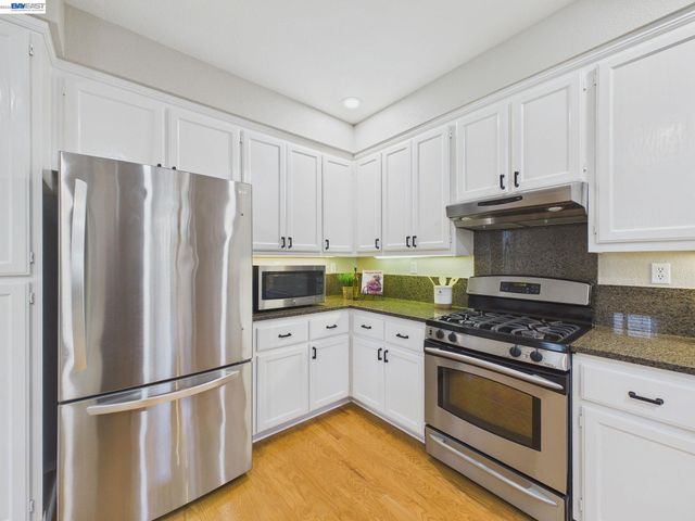 320 Sutter Creek Ln, San Ramon, CA 94583