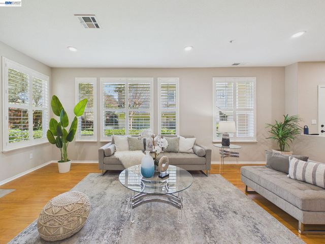 320 Sutter Creek Ln, San Ramon, CA 94583