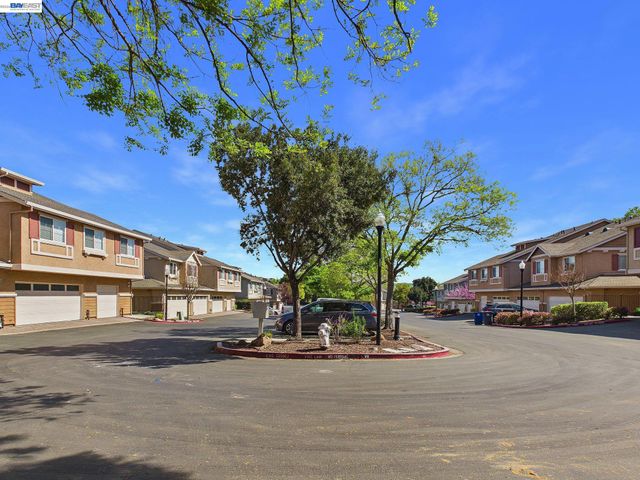 320 Sutter Creek Ln, San Ramon, CA 94583