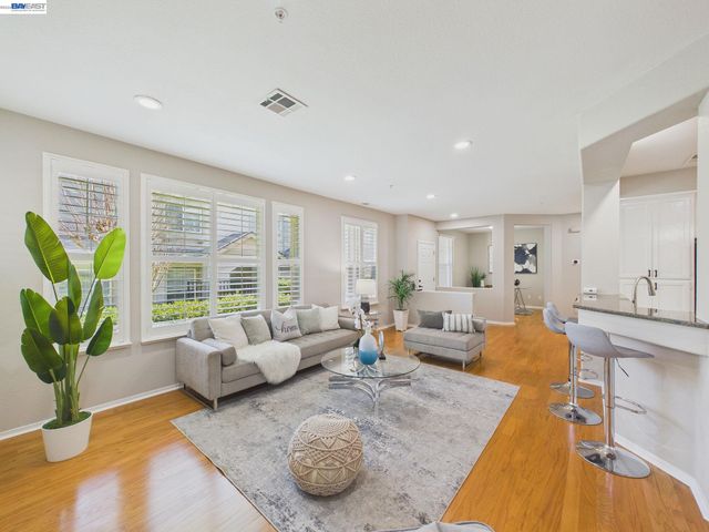 320 Sutter Creek Ln, San Ramon, CA 94583