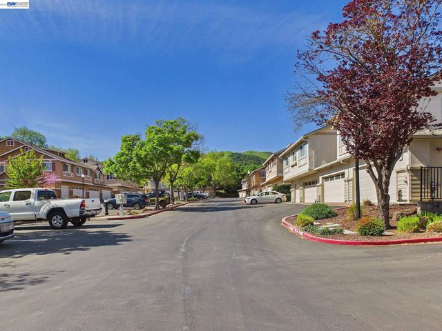 320 Sutter Creek Ln, San Ramon, CA 94583