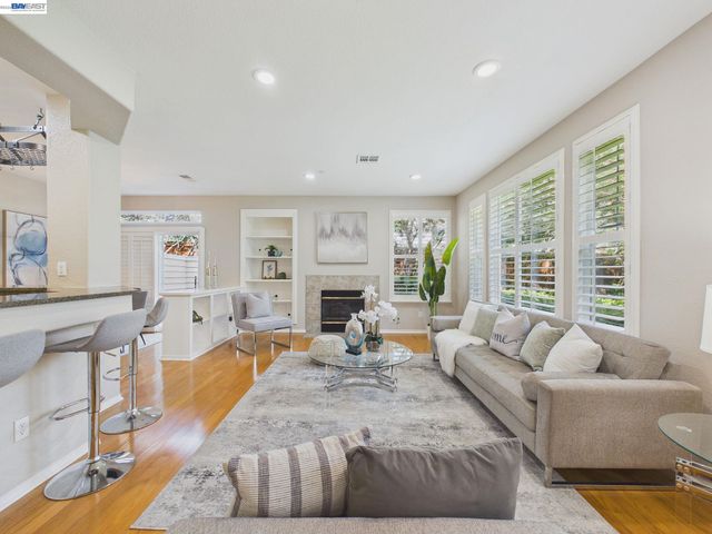 320 Sutter Creek Ln, San Ramon, CA 94583