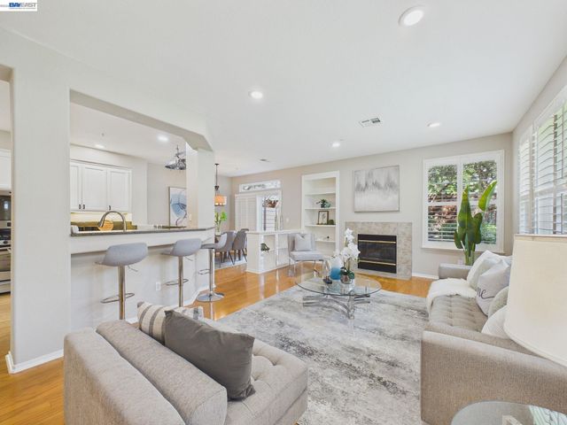 320 Sutter Creek Ln, San Ramon, CA 94583