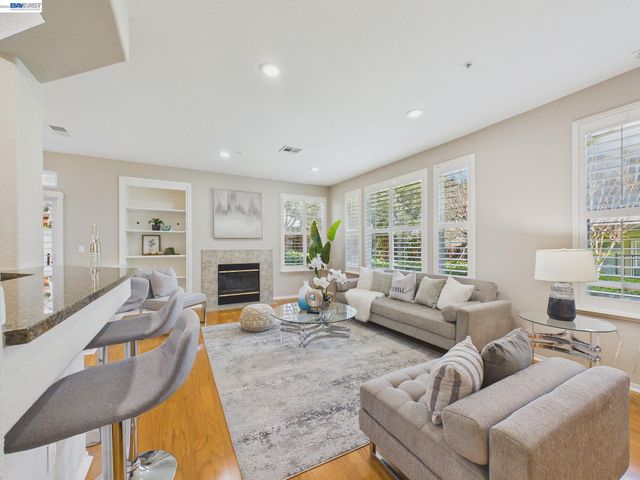 320 Sutter Creek Ln, San Ramon, CA 94583