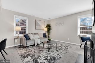 1409 E Abingdon Dr Apt 4, Alexandria, VA 22314
