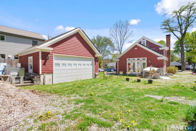 9 Reservoir Street, Bethel, CT 06801