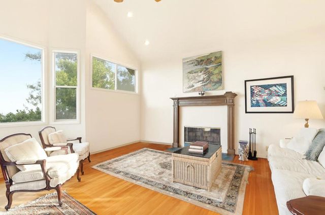 11 S Palomar Drive, Redwood City, CA 94062