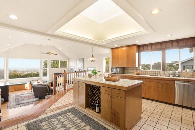 11 S Palomar Drive, Redwood City, CA 94062