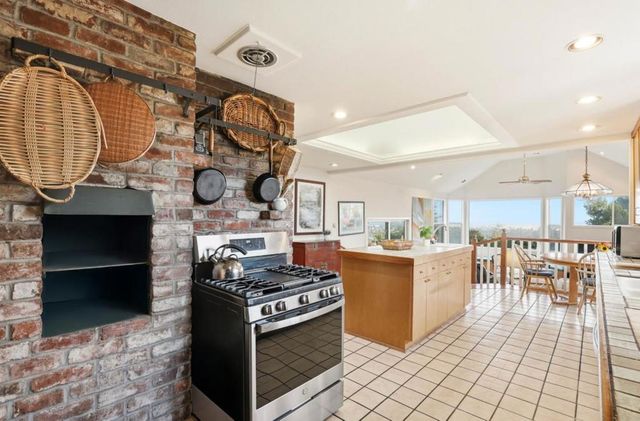 11 S Palomar Drive, Redwood City, CA 94062