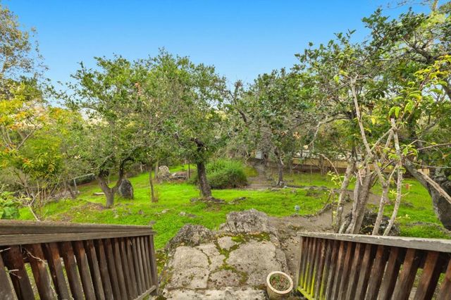 11 S Palomar Drive, Redwood City, CA 94062