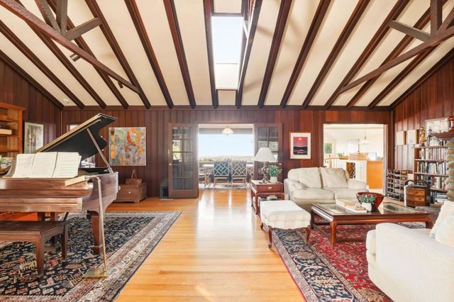 11 S Palomar Drive, Redwood City, CA 94062