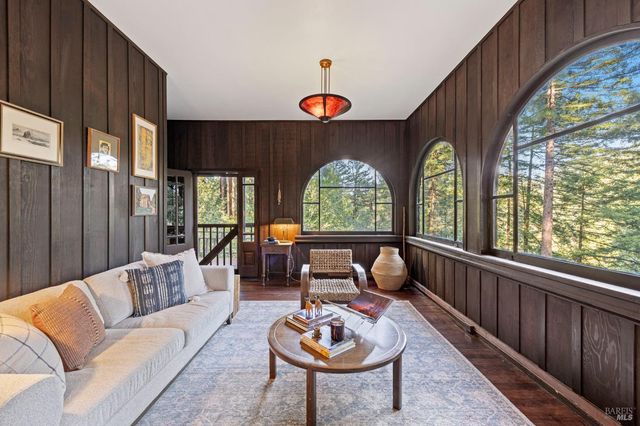 9094 Highland Ter, Monte Rio, CA 95462