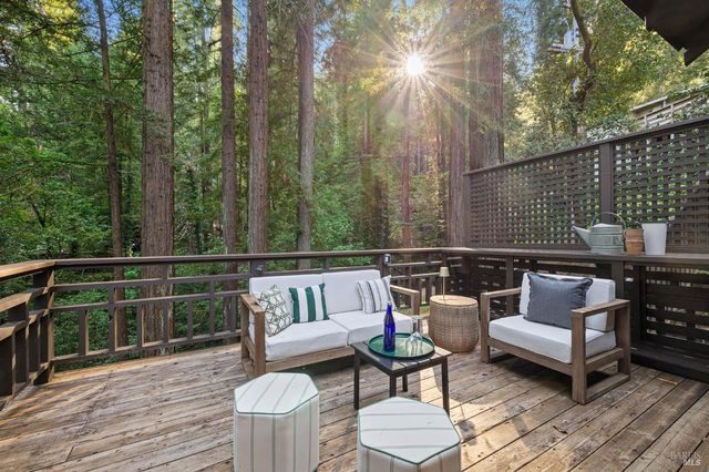 9094 Highland Ter, Monte Rio, CA 95462