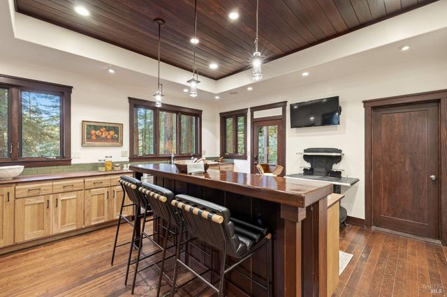 9094 Highland Ter, Monte Rio, CA 95462