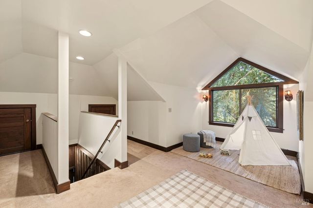 9094 Highland Ter, Monte Rio, CA 95462