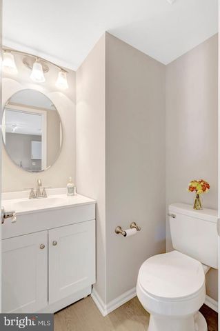 829 SMARTTS LN NE, Leesburg, VA 20176