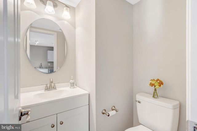 829 SMARTTS LN NE, Leesburg, VA 20176