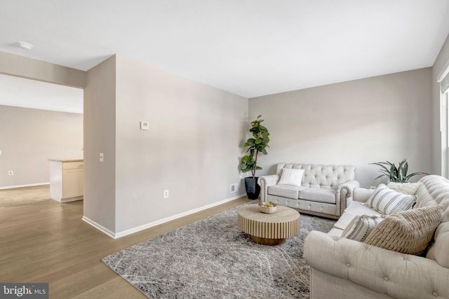 829 SMARTTS LN NE, Leesburg, VA 20176