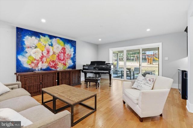 420 FAWN HILL LN, Penn Valley, PA 19072