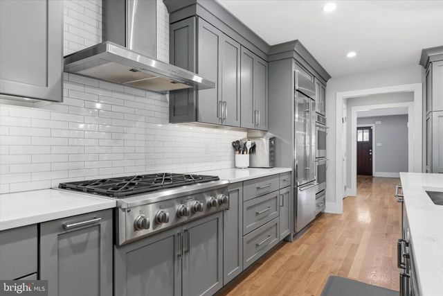 420 FAWN HILL LN, Penn Valley, PA 19072