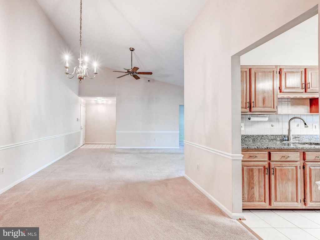 Image 13 of property listing at 14201 QUAIL CREEK WAY #304, Sparks Glencoe, MD 21152