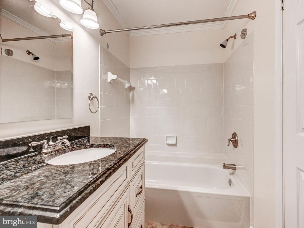 Image 15 of property listing at 14201 QUAIL CREEK WAY #304, Sparks Glencoe, MD 21152