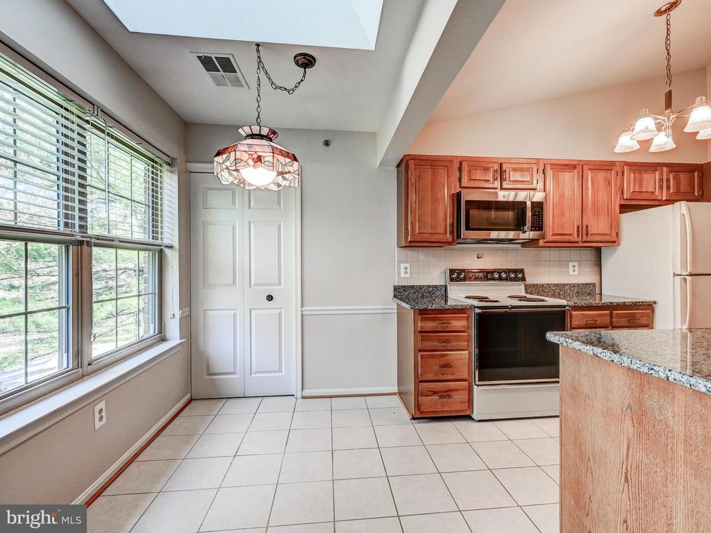 Image 5 of property listing at 14201 QUAIL CREEK WAY #304, Sparks Glencoe, MD 21152