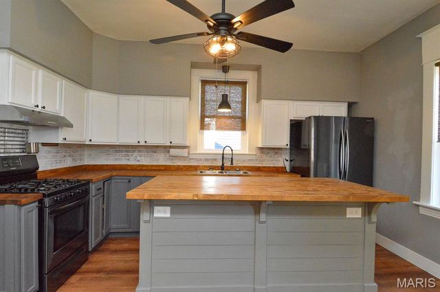 302 W 3rd Street, O'fallon, IL 62269