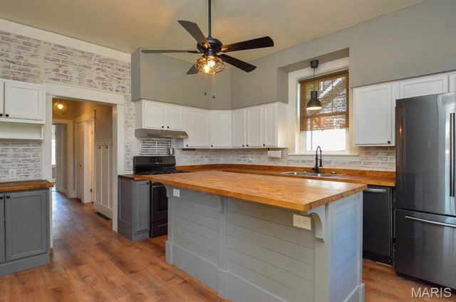 302 W 3rd Street, O'fallon, IL 62269