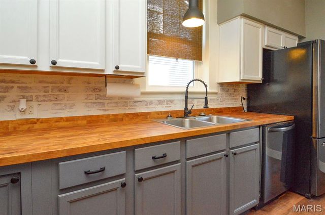 302 W 3rd Street, O'fallon, IL 62269