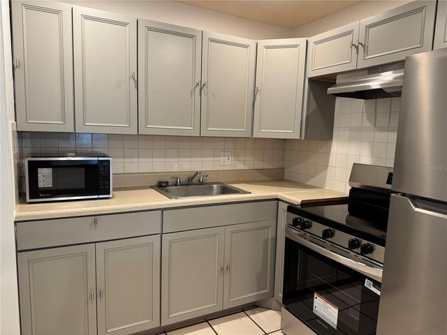 2501 HARN BOULEVARD H20, Clearwater, FL 33764
