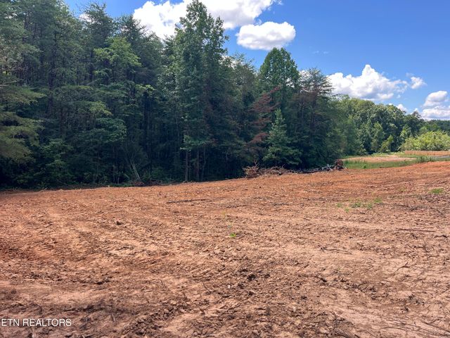 4540 6 Mile Rd Rd, Maryville, TN 37803