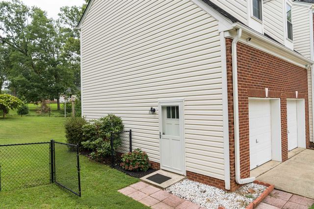 570 E Abington Way, Spartanburg, SC 29301