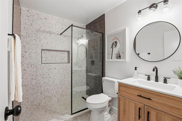 10002 NW 6TH PLACE, Gainesville, FL 32607